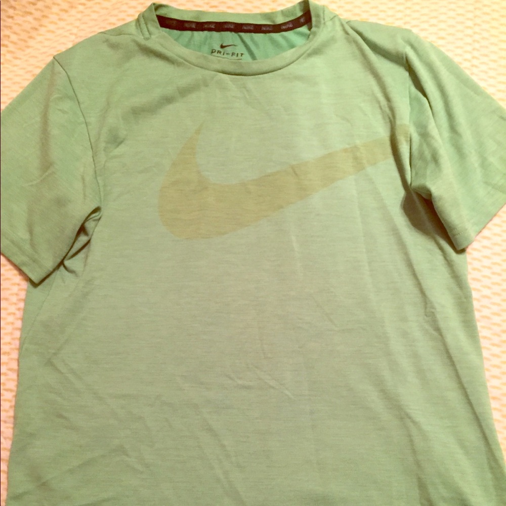 Nike Tee